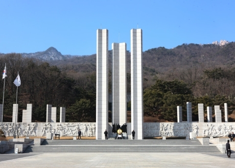 國立4•19民主墓地