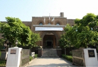 藝術家之家(舊京城帝國大學本館)